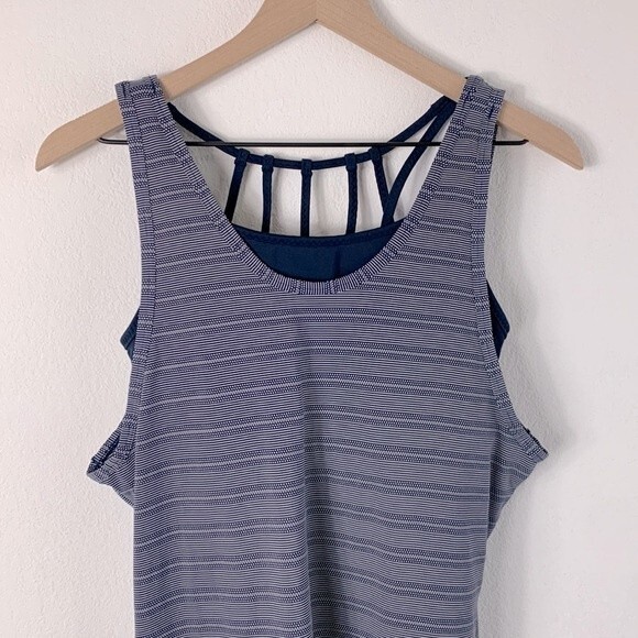 Athleta Max Out Navy Striped Side Tie Tank Top Removable Strappy Sports Bra Sz M - Picture 4 of 12